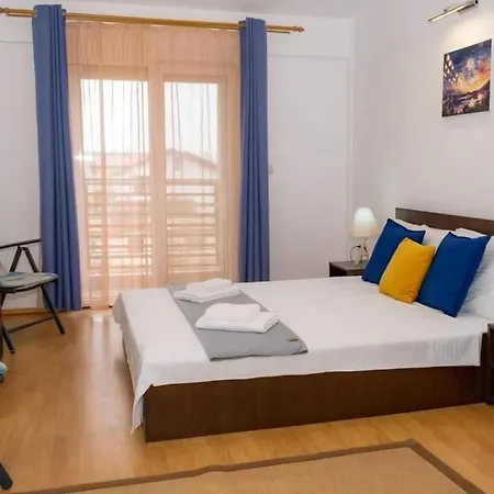Πανσιόν Mida Summer *